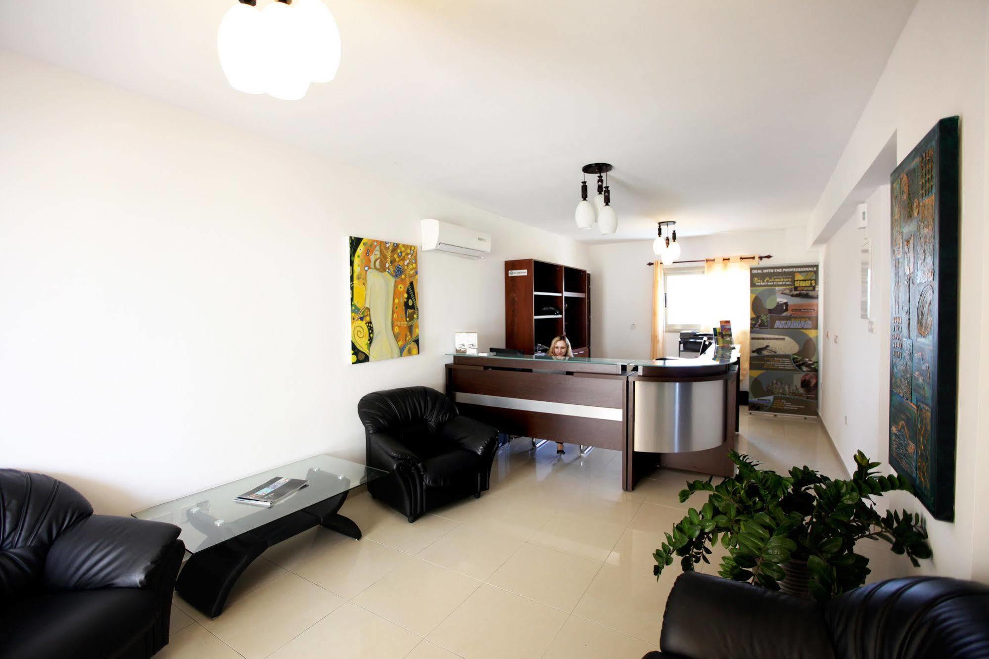Oracle Exclusive Resort Paphos Eksteriør billede